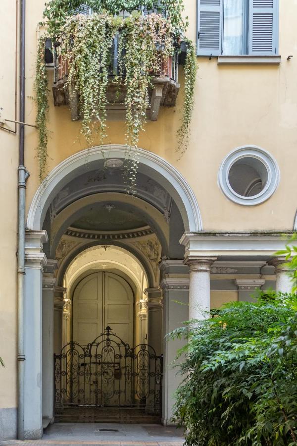 Altido Vibrant Studio For 3 Near The City Centre Milan Bagian luar foto